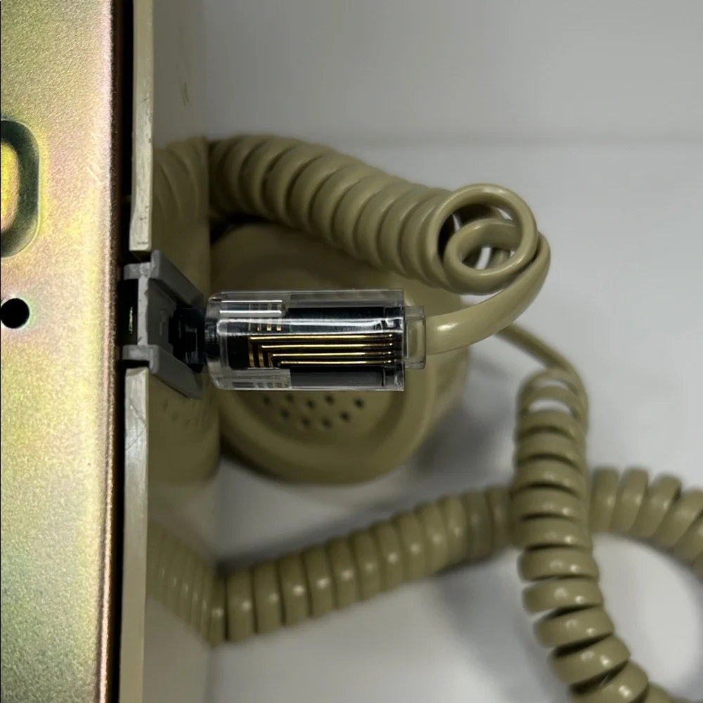 Vintage Beige Push Button Phone 1997 Starplus issue - Picture 4 of 7